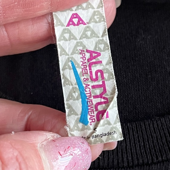 Motley Crue Women’s “Saints of Los Angeles” t-shirt EUC - Picture 10 of 10